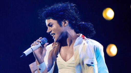 Jafaar Jackson como Michael Jackson em cinebiografia