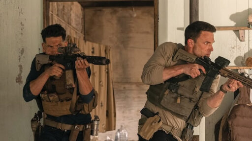 O Contador 2: Ben Affleck e Jon Bernthal investigam assassinato em trailer inédito