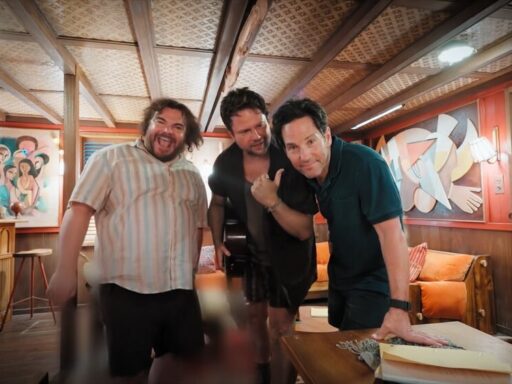 Selton Mello, Paul Rudd e Jack Black se divertem em vídeo dos bastidores do filme Anaconda