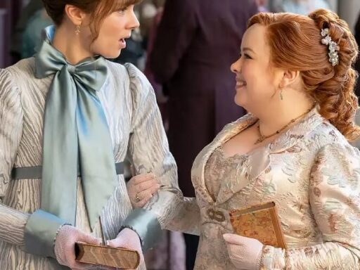 Bridgerton: Penelope de Nicola Coughlan aparece em nova foto da temporada 4