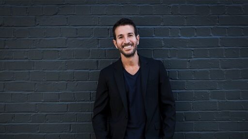 Alex Michaelides, autor de A paciente silenciosa, As musas e A fúria