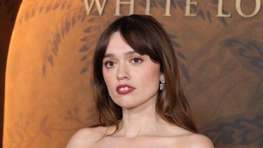 The White Lotus: Aimee Lou Wood não curtiu sua paródia no 'SNL'