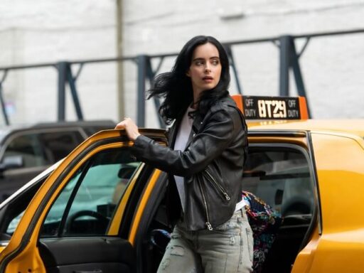 Krysten Ritter retorna como Jessica Jones em Demolidor: Renascido