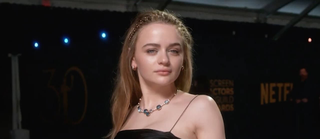 Joey King (A Barraca do Beijo, The Act, Feios) está em negociações para se juntar ao elenco de Da Magia à Sedução 2 (Practical Magic 2)