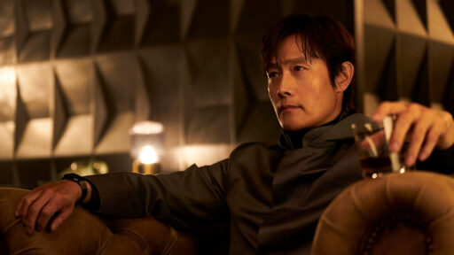 Front Man, o líder dos jogos (Lee Byung-hun), em Round 6