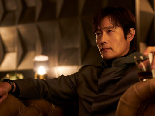 Front Man, o líder dos jogos (Lee Byung-hun), em Round 6