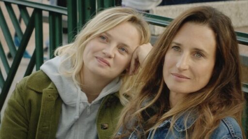 Três Amigas (Trois amies) - filme francês dirigido por Emmanuel Mouret