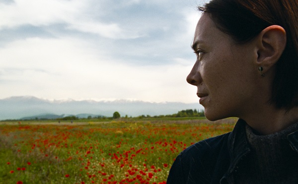 April, filme diridigo por Dea Kulumbegashvili