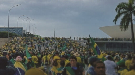 No Céu da Pátria Nesse Instante, de Sandra Kogut, ganha pôster oficial