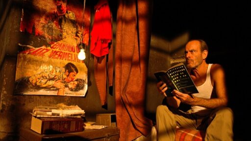 Ney Matogrosso em Luz nas Trevas A Volta do Bandido da Luz Vermelha