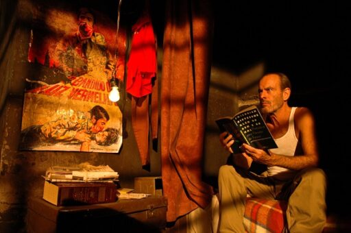 Ney Matogrosso em Luz nas Trevas A Volta do Bandido da Luz Vermelha