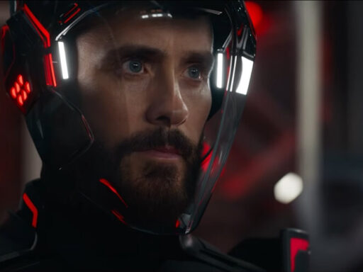 Jared Leto em Tron: Ares: final explicado e cena pós-créditos do filme