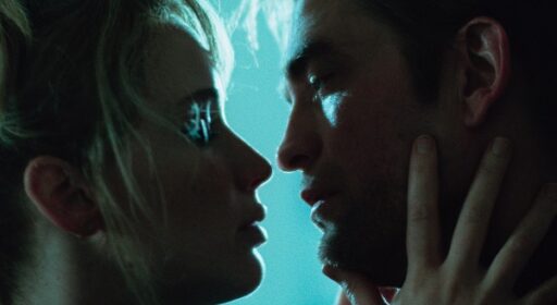 Jennifer Lawrence e Robert Pattinson em Morra, Amor (Die My Love, 2025)