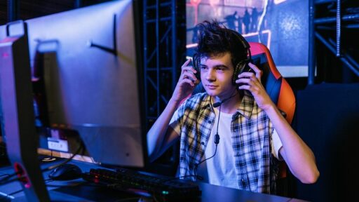Automotivo + eSports marcas de carros que entraram no jogo