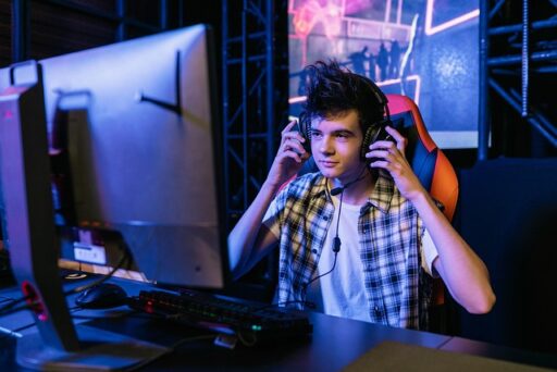 Automotivo + eSports marcas de carros que entraram no jogo