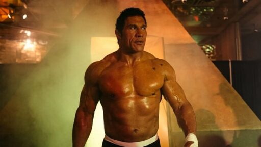 Coração de Lutador – The Smashing Machine: Dwayne Johnson surpreende em biografia de Mark Kerr - FINAL EXPLICADO