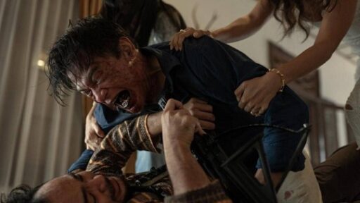 FINAL EXPLICADO de O Elixir (2025) - filme indonésio de terror de zumbi disponível na Netflix