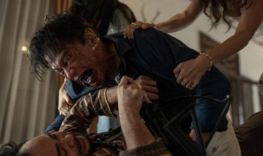 FINAL EXPLICADO de O Elixir (2025) - filme indonésio de terror de zumbi disponível na Netflix