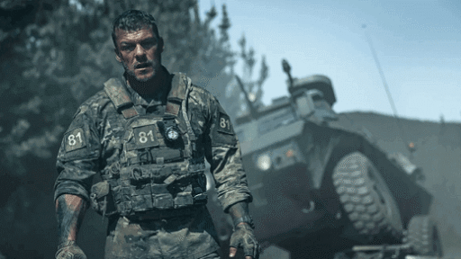 Análise e Explicação de Máquina de Guerra, filme de ação da Netflix com Alan Ritchson