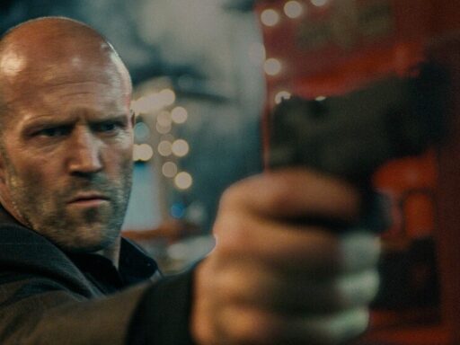 Código: Vingança, com Jason Statham, ganha novo trailer